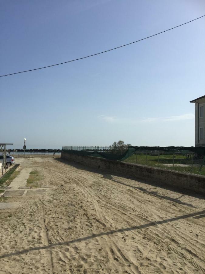 Il Rifugio Del Pescatore Apartment Rimini Exterior photo